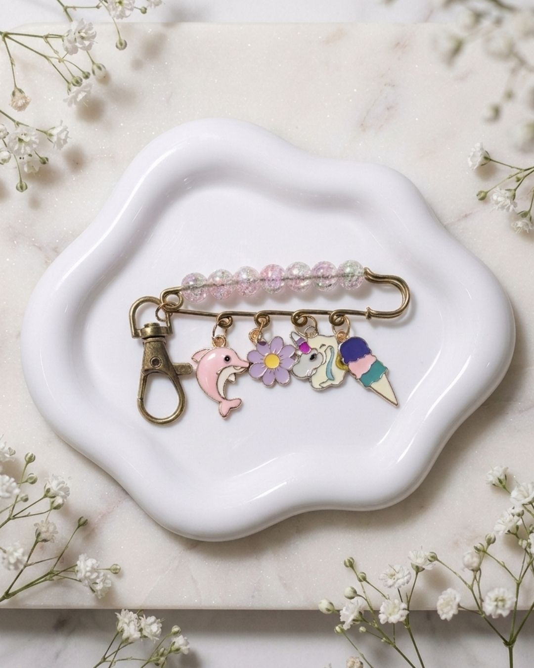 Charm-Bar Pin